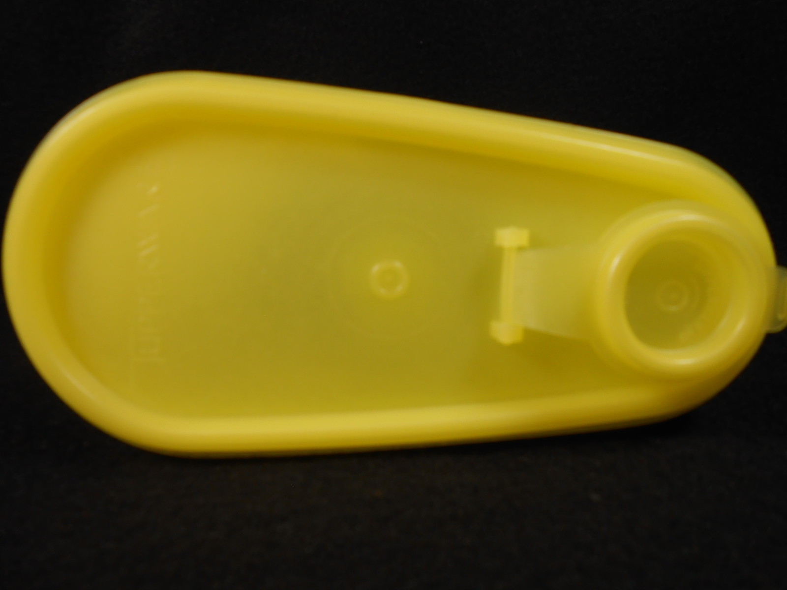 Vintage Retro Tupperware 1 Quart Slim Store N Pour Pitcher Lemon Yellow #792