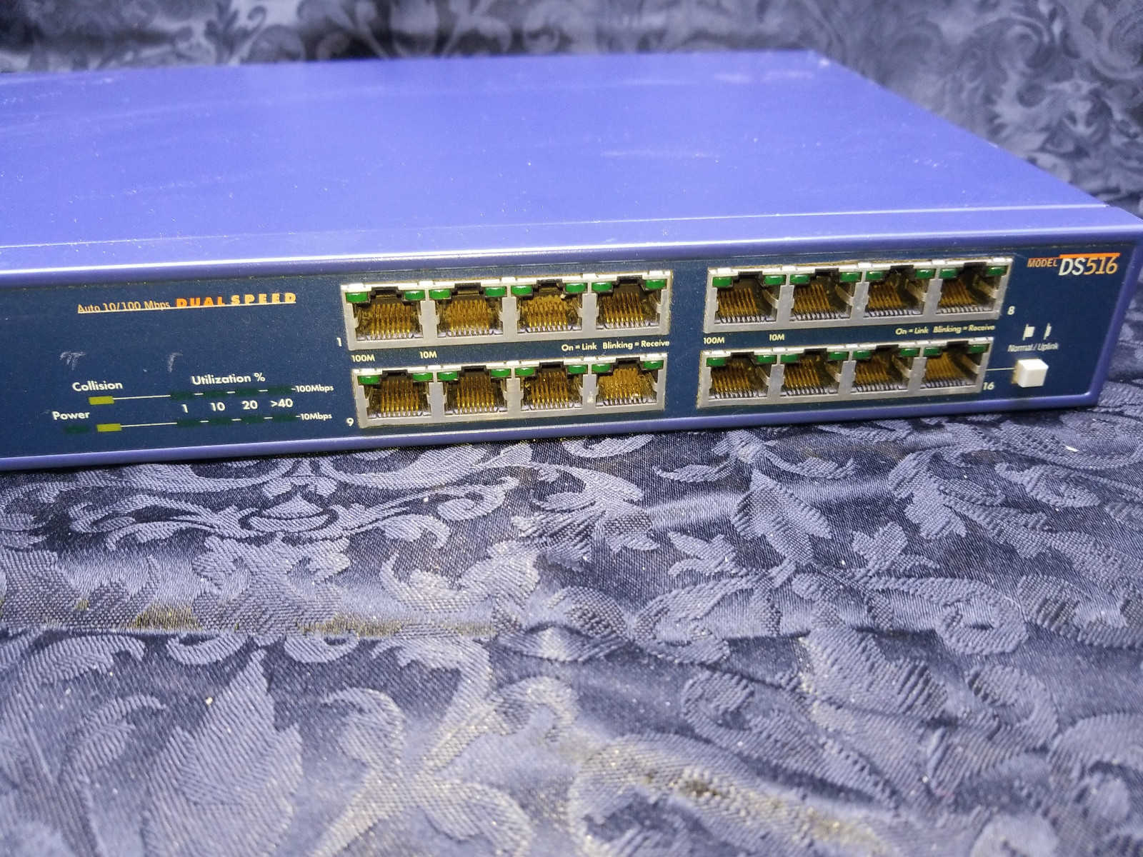 Netgear DS516 10/100 Mbps Dual Speed Stackable Hub Bay Networks