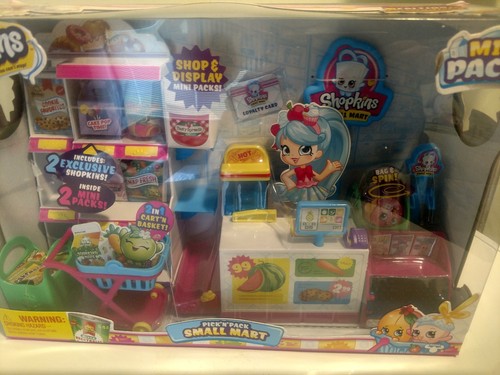 Shopkins Season 10 Pick 'N' Pack Small Mart Playset
