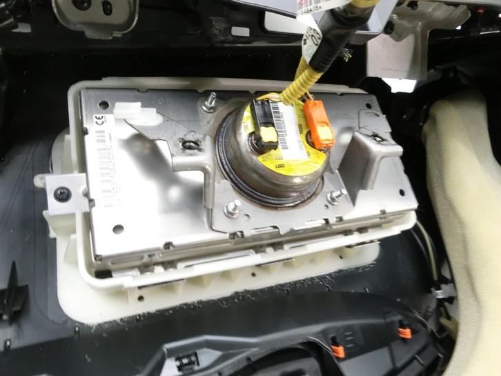 Toyota Prius IV ZVW5 16-19 Armaturenbrett Panel komplett Toyota Prius IV ZVW5 16-19 02.09.2016 5530247130C1... Vorschau 6