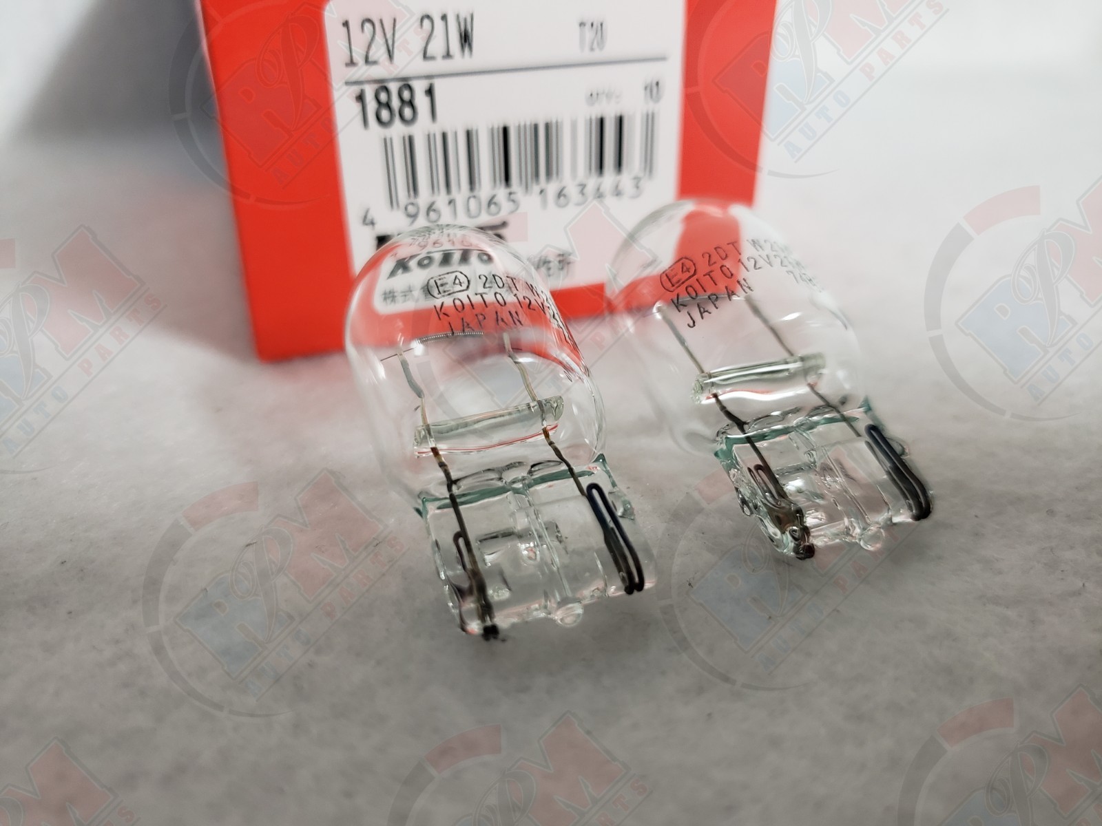 掛軸 KOITO 7440 21W Two Bulbs Made in Japan for Rear Turn Signal