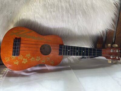 Universal Worldwide Trading Hawaii UKULELE Turtle Plumeria Design