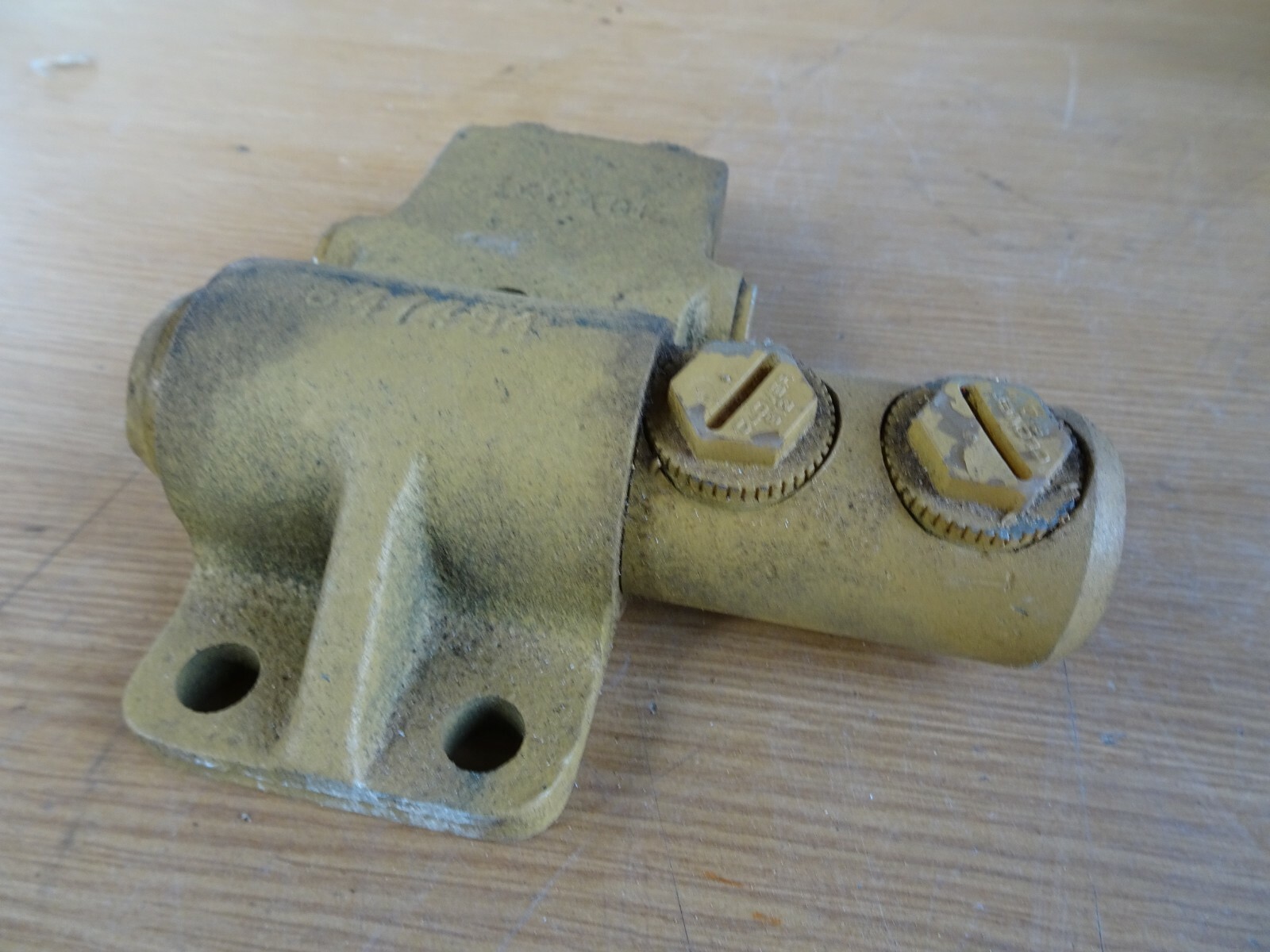 679996 Cascade Swivel Junction Block 647494 646056 hydraulic swivel connection