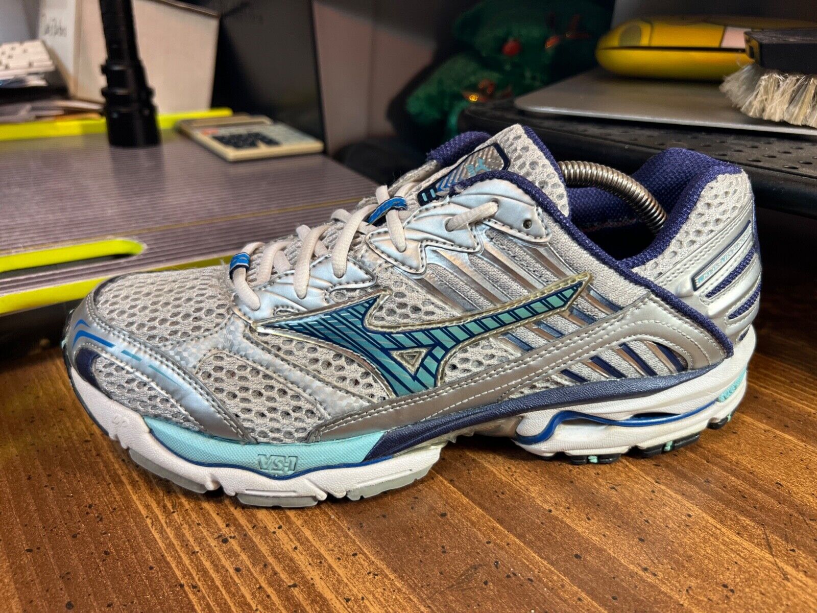 RARE v5 ~ Mizuno™ Wave Nirvana 5 Running Shoes ~ Women Sz RARE v5 ~ Mizuno™ Wave Nirvana 5 Running Shoes ~ Women Sz