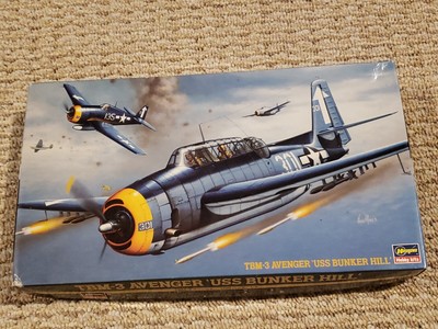 Hasegawa TBM-3 Avenger USS Bunker Hill 1/72 Model Plane Kit Unbuilt New