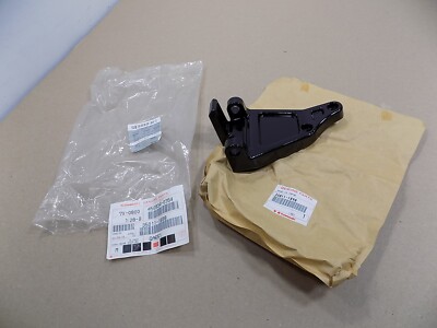 NEW OEM KAWASAKI FLOORBOARD MOUNTING BRACKET / 35011-1898 / VULCAN VN 1500