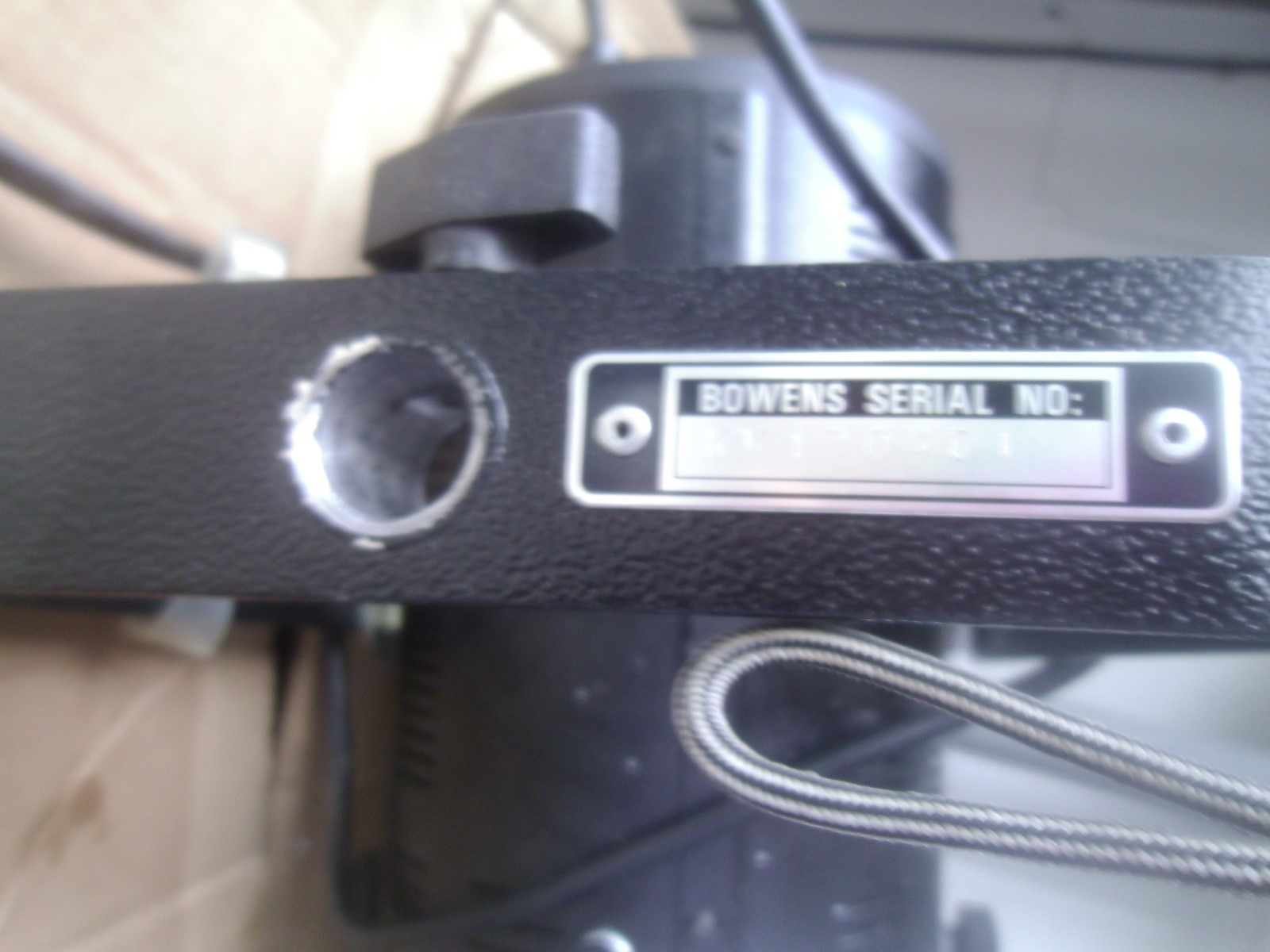 Bogen Mono 9000 Studio Light / Flash /Strobe w/Reflector By Bowens