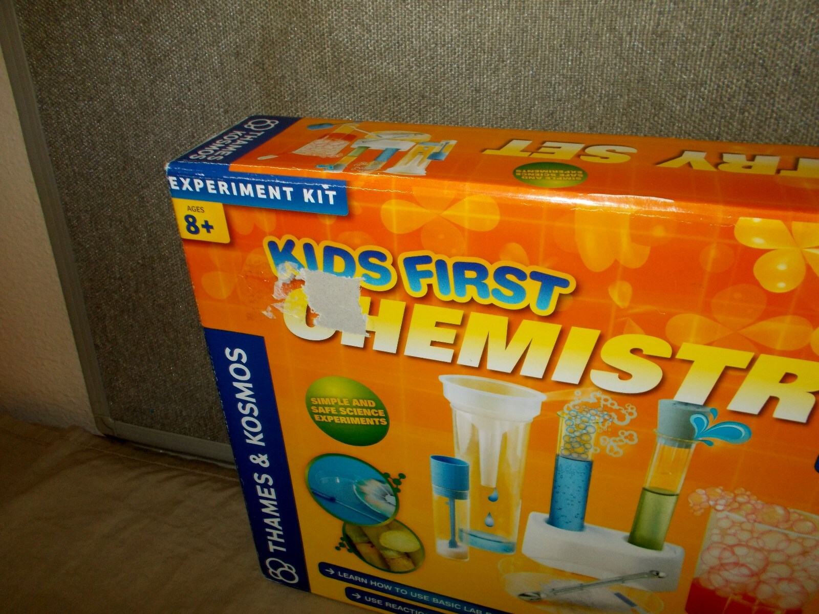 Thames & Kosmos Kid's First Chemistry Set