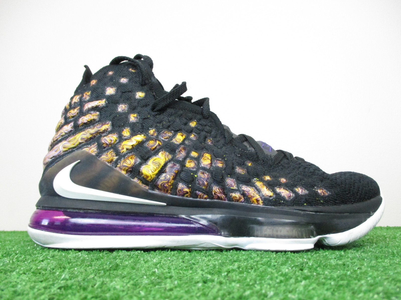 lebron 17 lakers