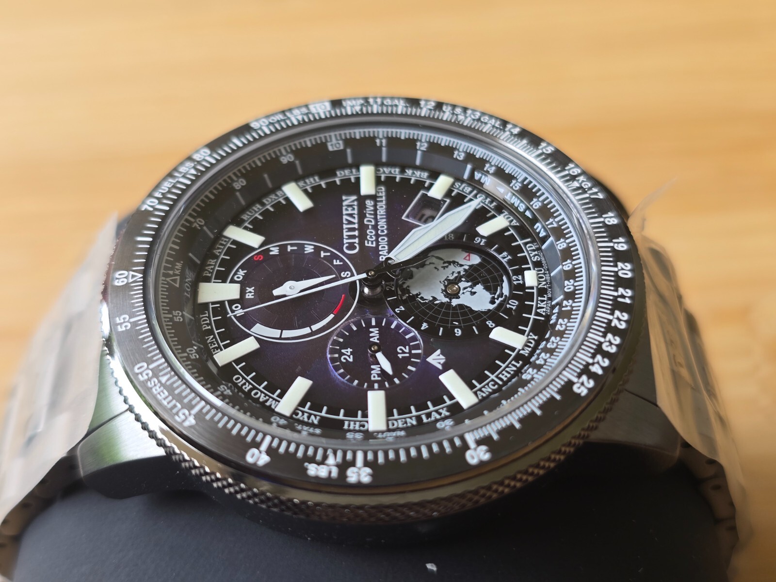 Pre-owned Citizen Limited Edition Promaster Geo Trekker By3005-56e World Time Watch