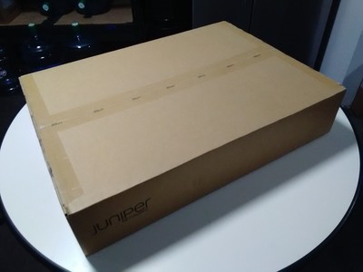 Juniper Networks QFX5200-32C-AFO 32 x 100Gb QSFP28 40Gb QSFP+-Lifetime Warranty