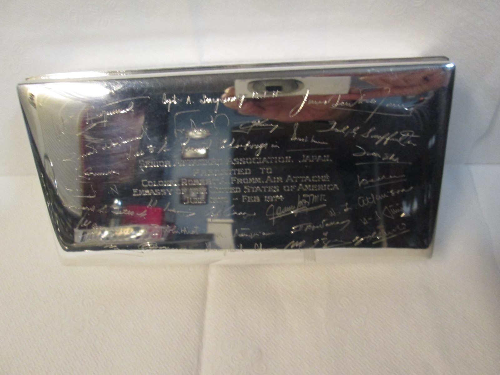 K.UYEDA  STERLING SILVER JEWELRY BOX  ( 359 GRAMS) WITH MANY EMBASSY SIGNATURES