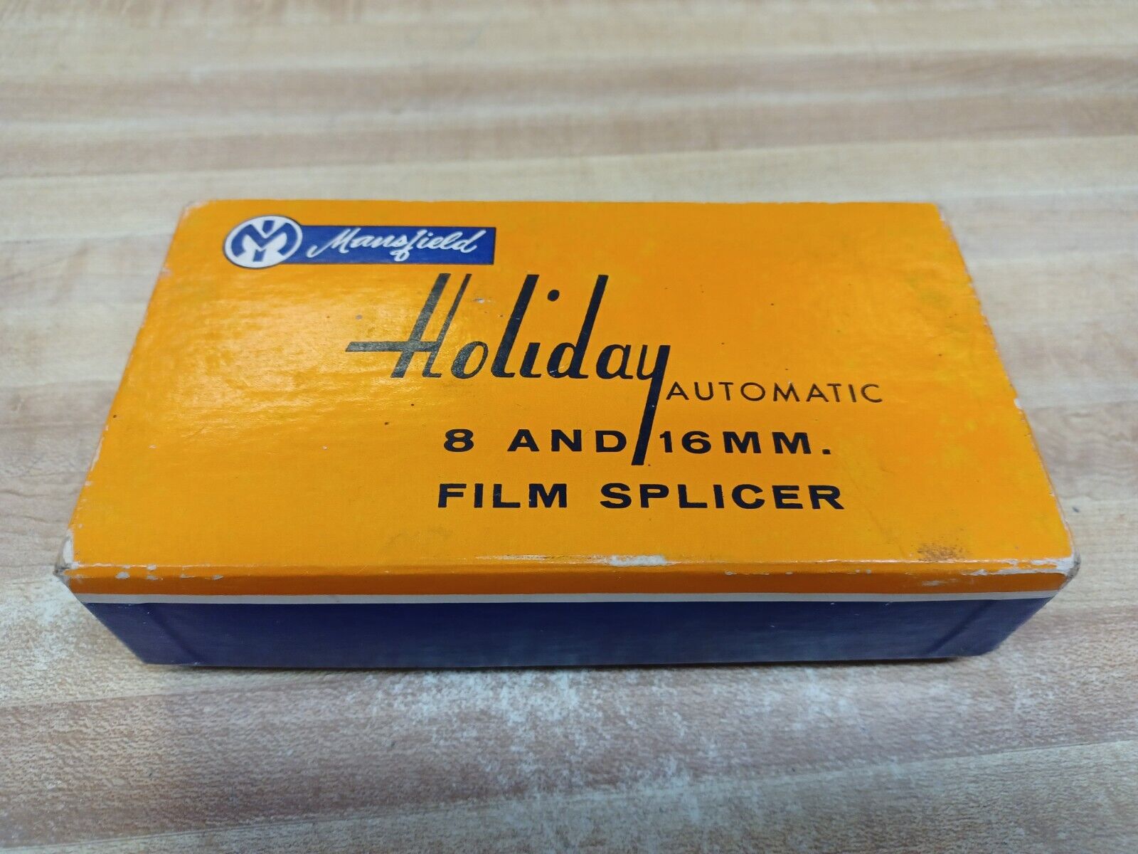 Mansfield Holiday Automatic 8mm and 16mm Film Splicer Cement I...