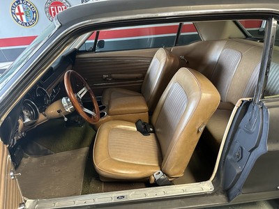 image 3 of interior