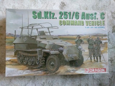 Dragon Sd.Kfz.251/6 Ausf.C Command Vehicle 1:35 Model Kit 6206