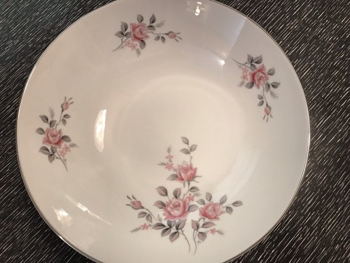 Harmony House Janet 3837 Round Vegetable Bowl