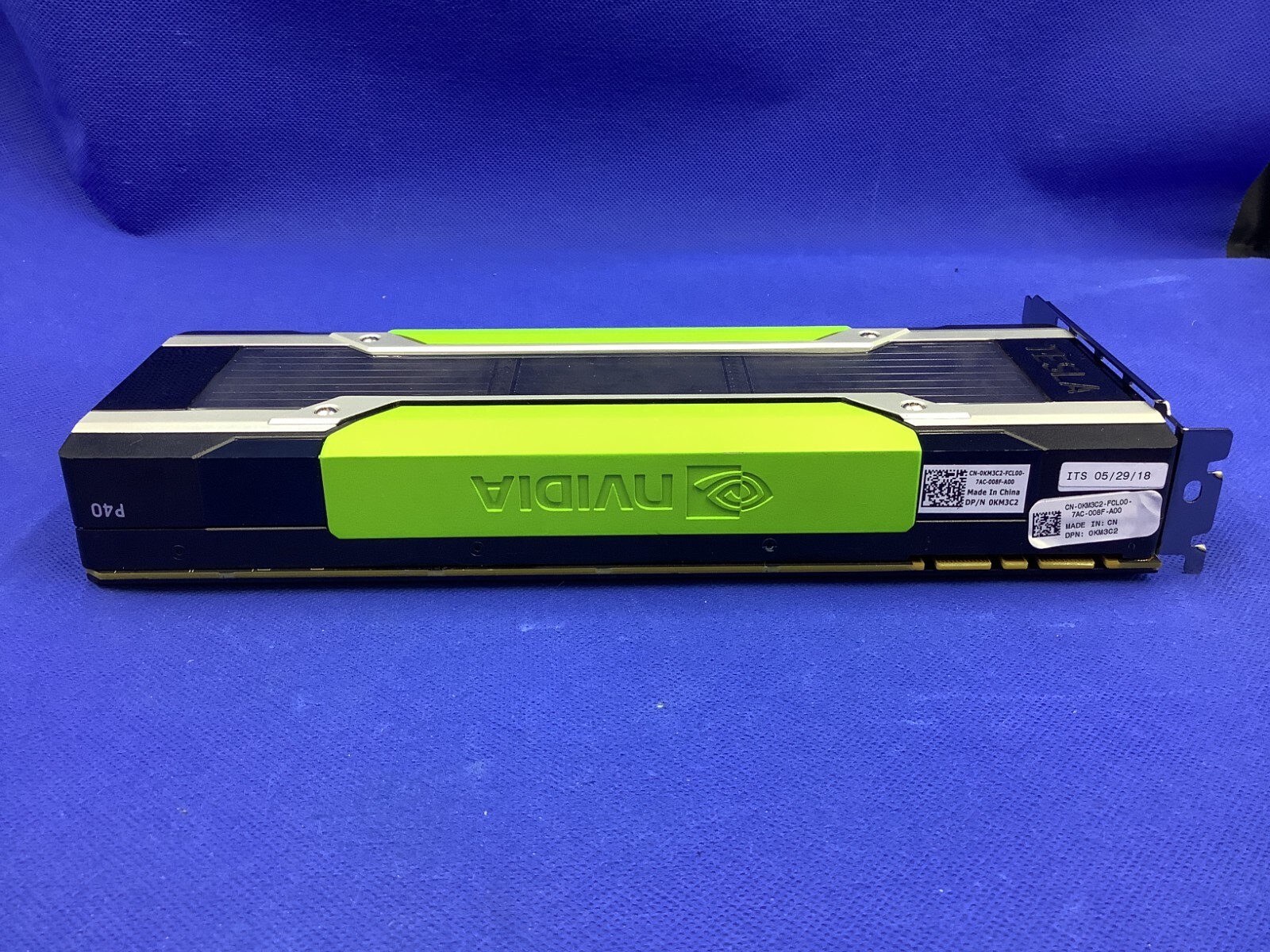 NVIDIA Tesla P40 24GB GDDR5 3台セット NVIDIA Tesla P40 24GB GDDR5 PCI-E 3.0 x 16 GPU Accelerator