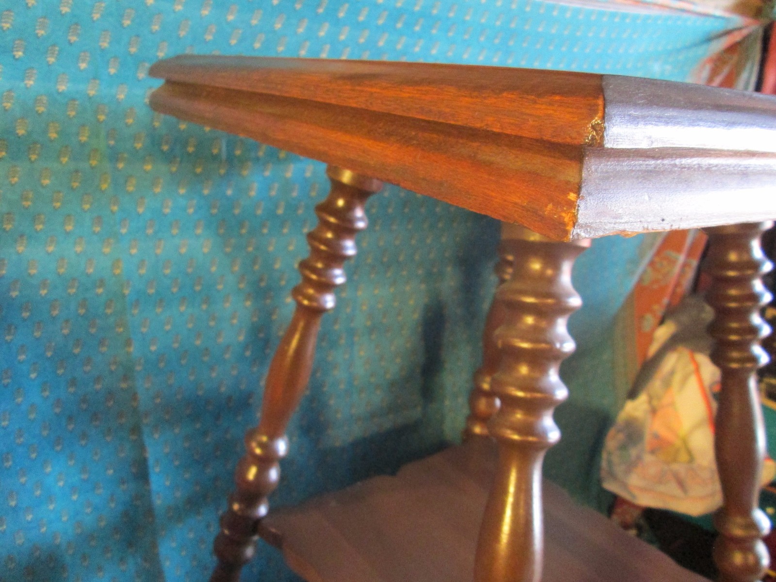 Antique Spindle Leg Victorian Wood Table