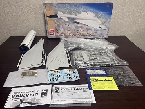 AMT/ERTL XB-70A-1 Valkyrie 1/72 Scale 1995 Model Kit Limited