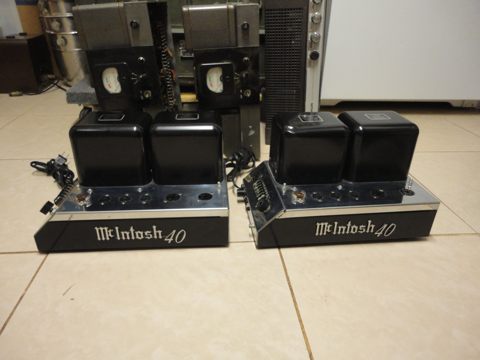 Mcintosh MC40   mono amplifiers matched pair