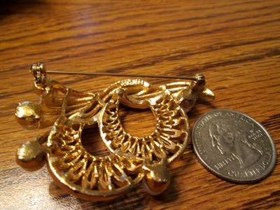 VINTAGE GOLD PLATE FAUX PEARL PIN BROOCH VERY PRETTY COSTUME JEWELRY LOT #H