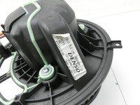 BMW E87 1er 116i 04-07 Gebläsemotor Lüftermotor Heizungsgebläse BMW E87 1er 116i 04-07 28.09.2005 9227670... Vorschau 5
