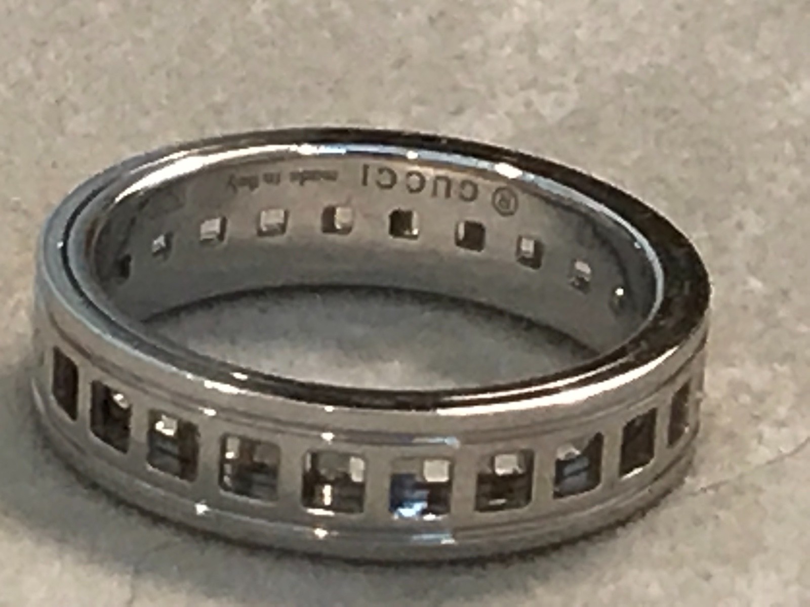 GUCCI VINTAGE 18K WHITE GOLD 750 ITALY SPINNER BAND RING GUCCI VINTAGE 18K WHITE GOLD 750 ITALY SPINNER BAND RING