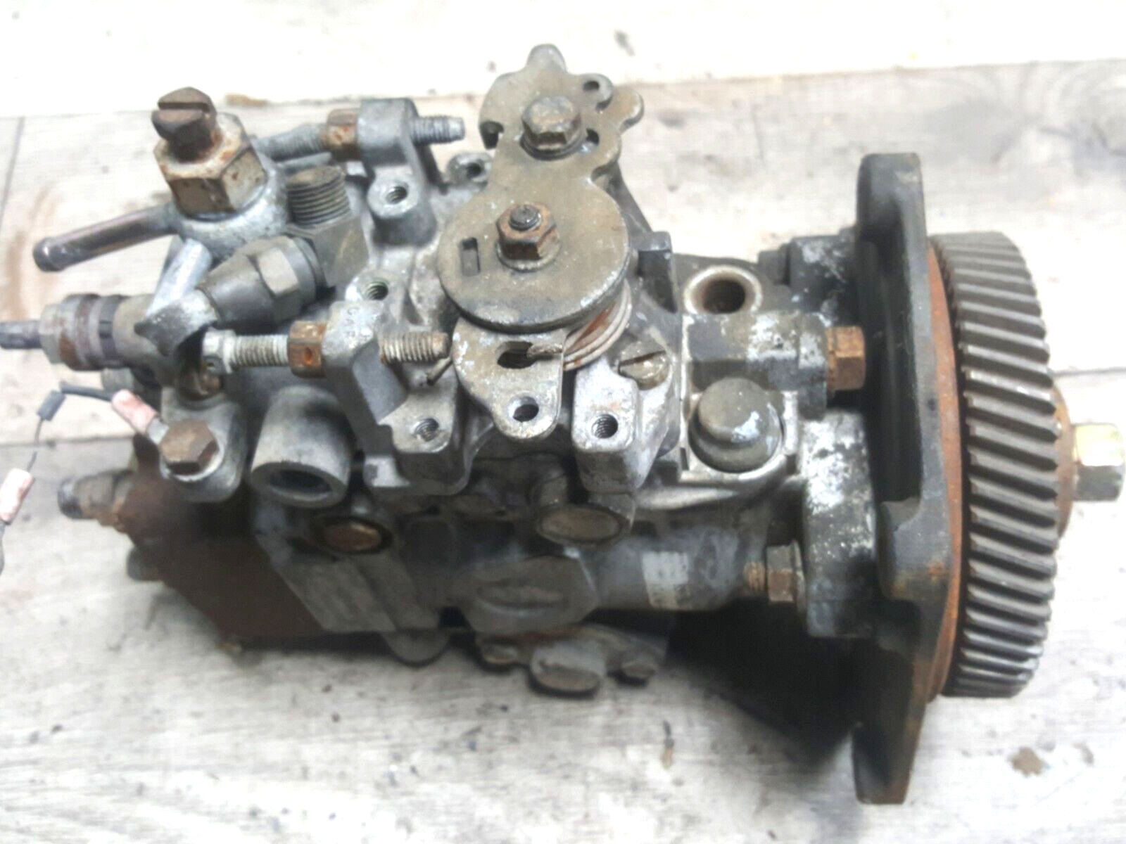 ZEXEL FUEL INJECTION PUMP 104646-6990 , 104746-6990 | eBay