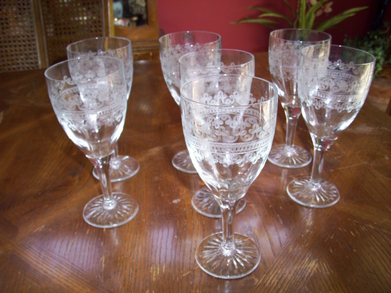Vintage Fostoria Glass Needle Etched Large Cloverleaf Pattern Glasses Vintage Fostoria Glass Needle Etched Large Cloverleaf Pattern Glasses