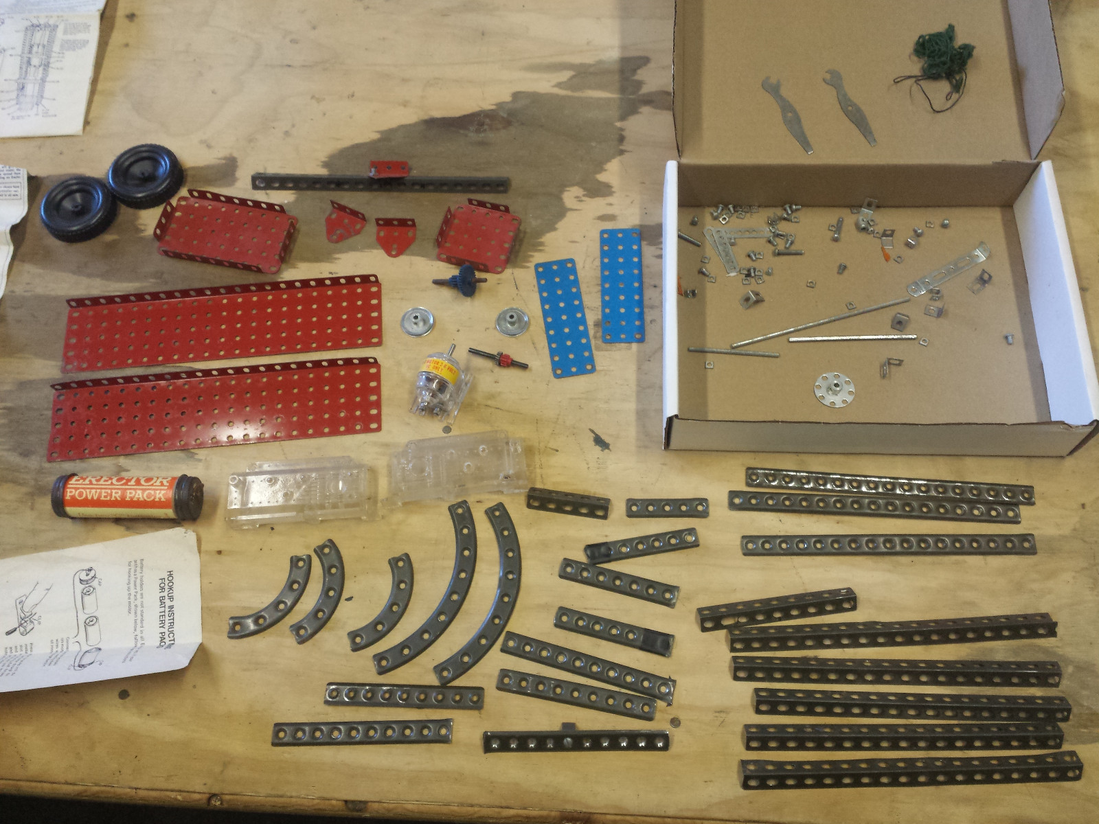 Erector Set Parts & Pieces Lot Power Pack dc 3 motor 3.6 volt Manuals Tools Misc