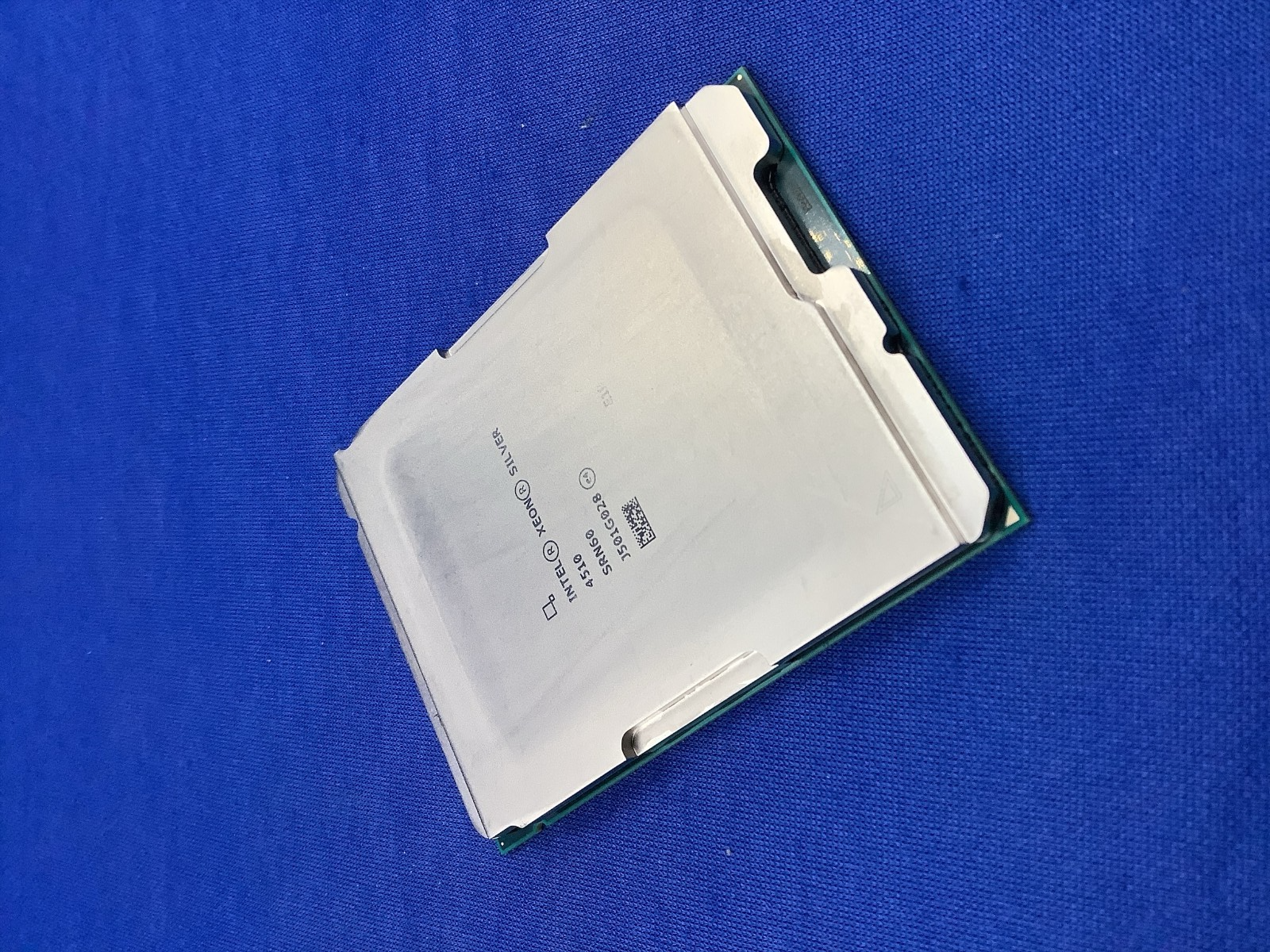 SRN60 Intel Xeon Silver 4510 12-Core 2.40 GHz 30M Cache 150W