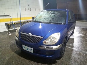 Daihatsu sirion 2002