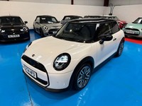 2024 MINI Cooper 1.5 C Classic 3dr Auto HATCHBACK Petrol Automatic