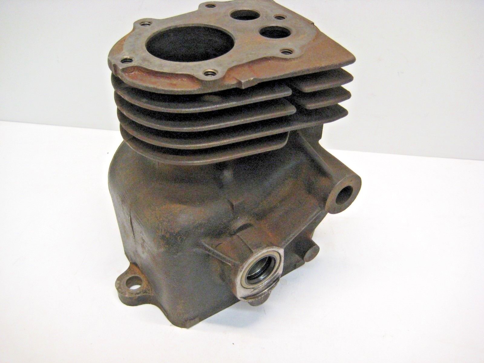 Briggs & Stratton 5S Engine Block #290955