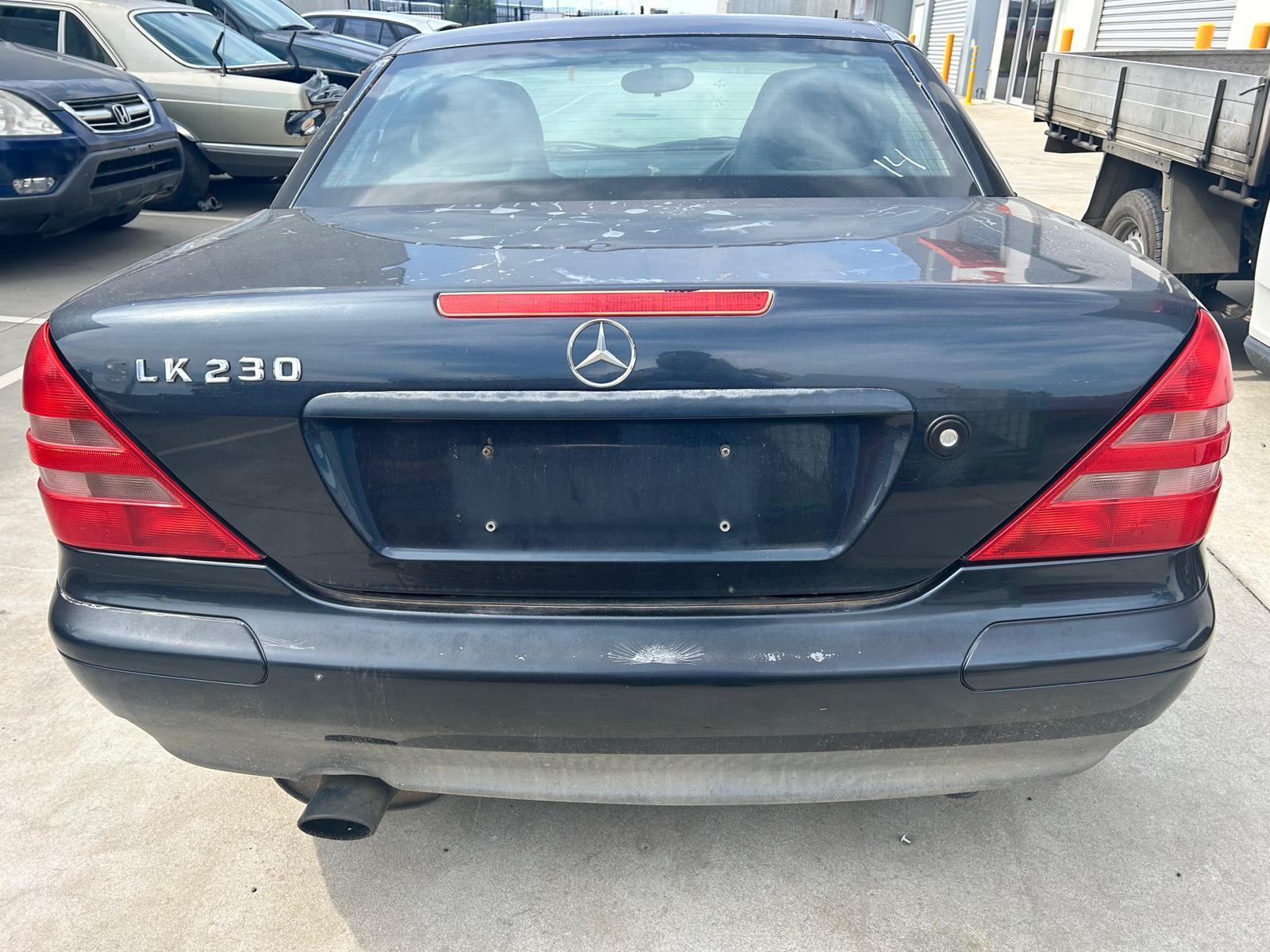 1998 Slk MERCEDES AIR CLEANER/BOX R170 01/97-08/04 P/N A1110900001 image 12