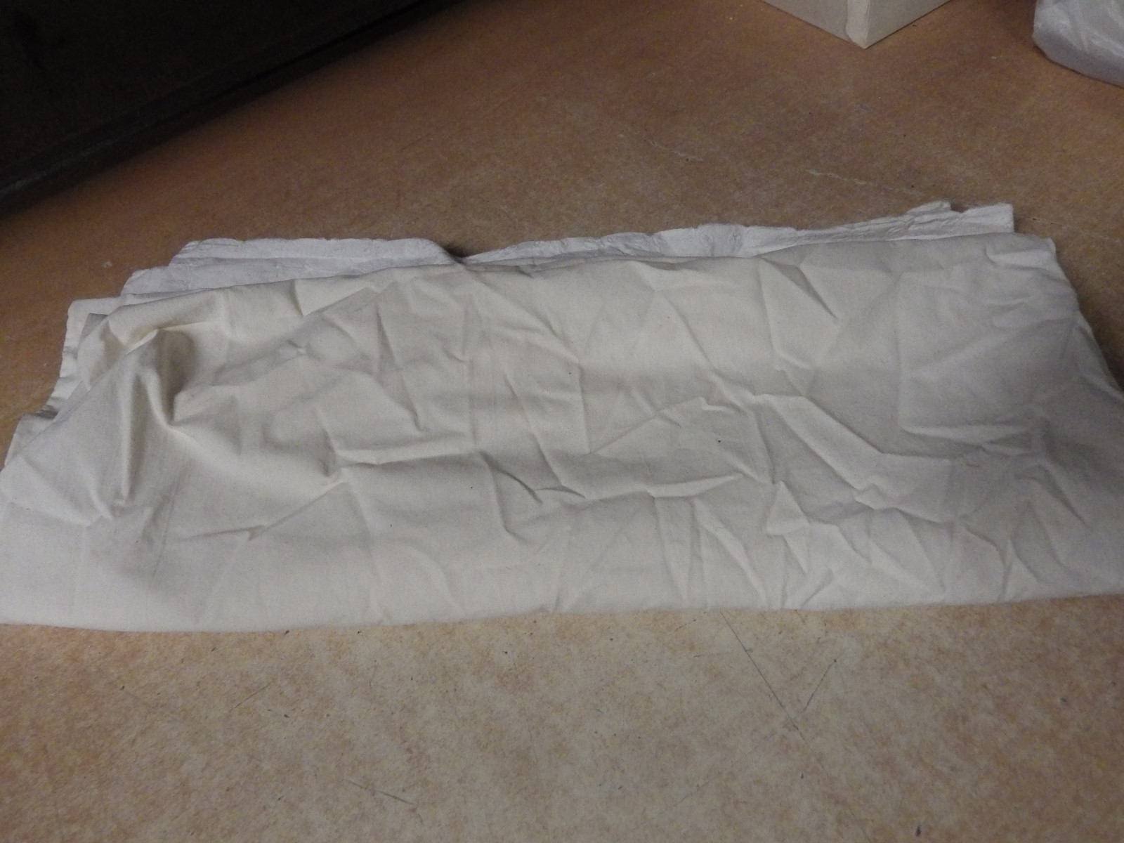 LOT OF 2 ANTIQUE VICTORIAN HANDSTITCHED WREATH DESIGN PILLOW CASES USE REPURPOSE