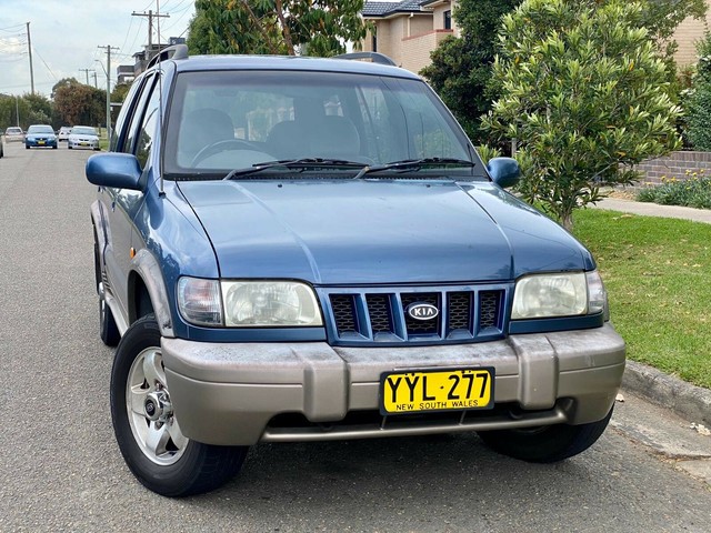 Kia sportage 2003 года
