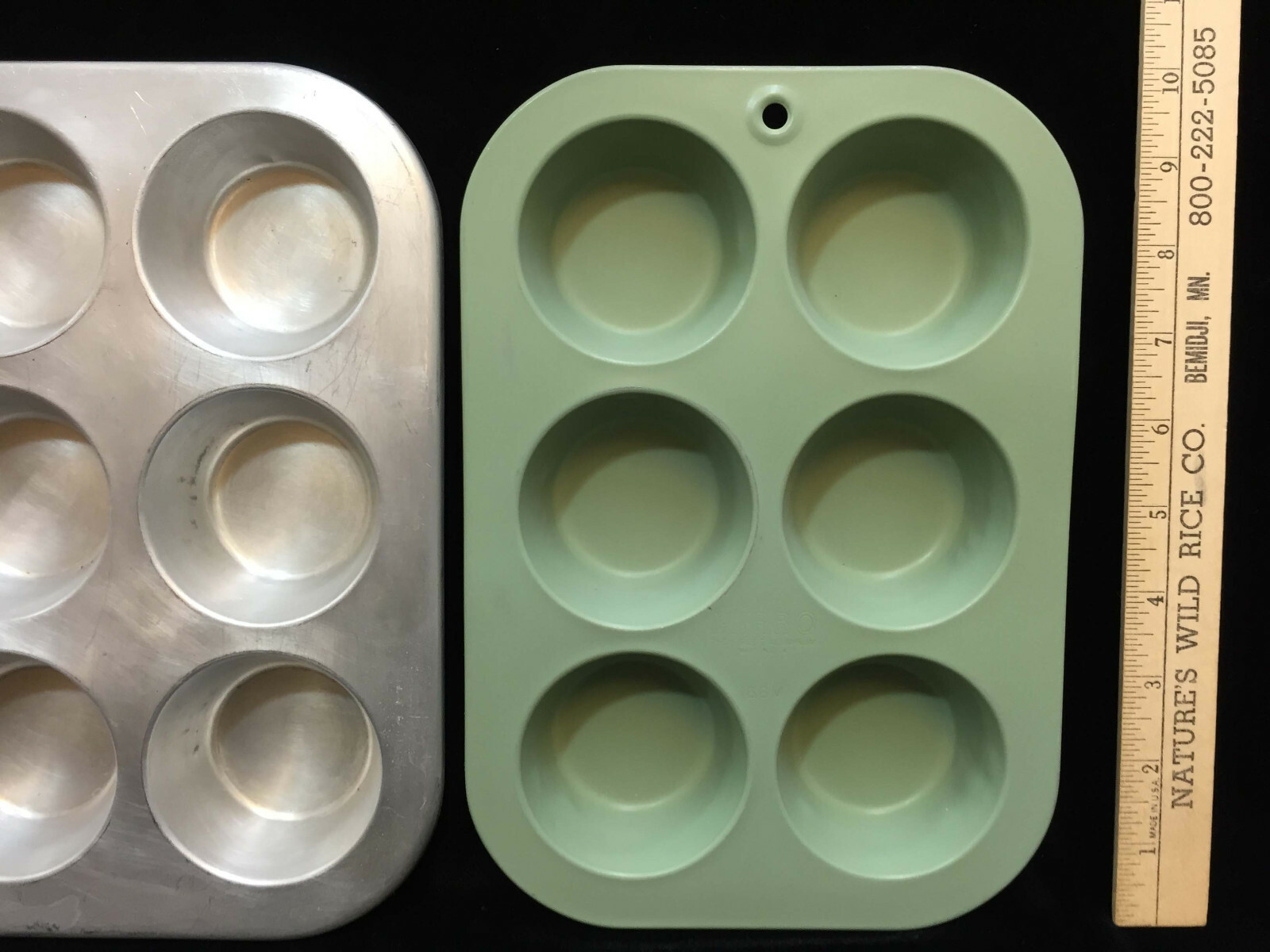 Muffin Tins Pans Lot 2 Aluminum Green 6 Cup Mirro & 12 Cups Comet USA Vintage