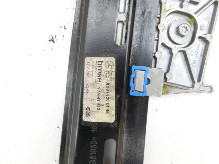 Mercedes A207 E250 10-13 Cabrio Fensterheber o. FH-Motor Links Vorne Mercedes A207 E250 10-13 31.08.2010... Vorschau 3