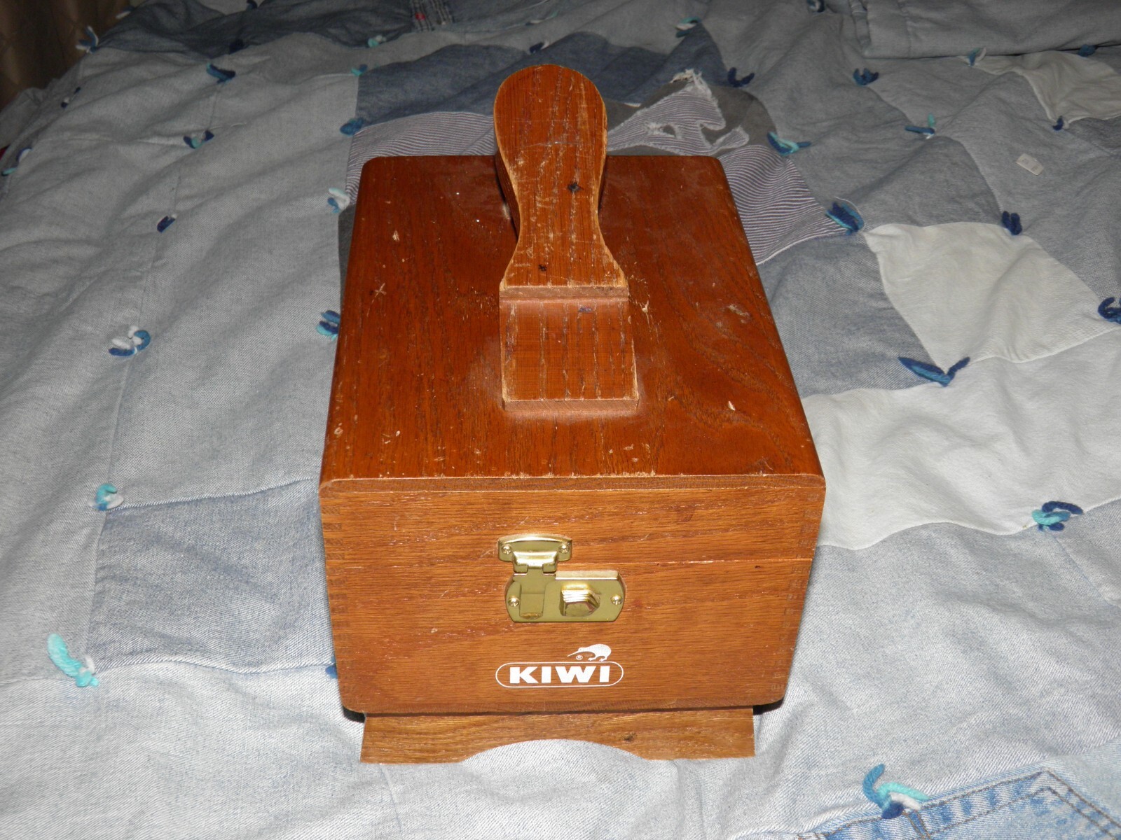 VINTAGE KIWI HAND CRAFTED SHOE VALET WOODEN SHOE SHINE BOX W