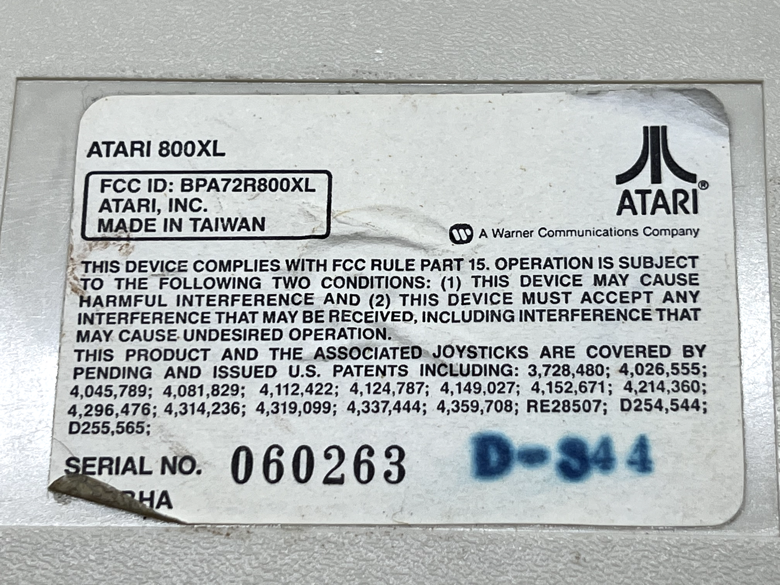 Vintage Atari 800XL Computer - Untested, Keyboard Issues (read) - Q002