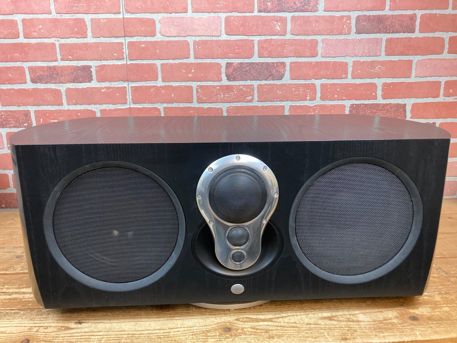 Linn ARTIKULAT 340A w/KLIMAX Upgrade - 5 Way Centre Channel Linn ARTIKULAT 340A w/KLIMAX Upgrade - 5 Way Centre Channel