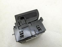 Mazda CX-30 19-24 Fensterheberschalter Schalter Links Hinten Mazda CX-30 19-24 18.05.2020 BDGF-66370 gebraucht Vorschau 2