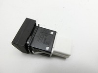 Audi A3 8P 08-10 Schalter ESP Off Audi A3 8P 08-10 27.04.2009 8P0927134D gebraucht Vorschau 4