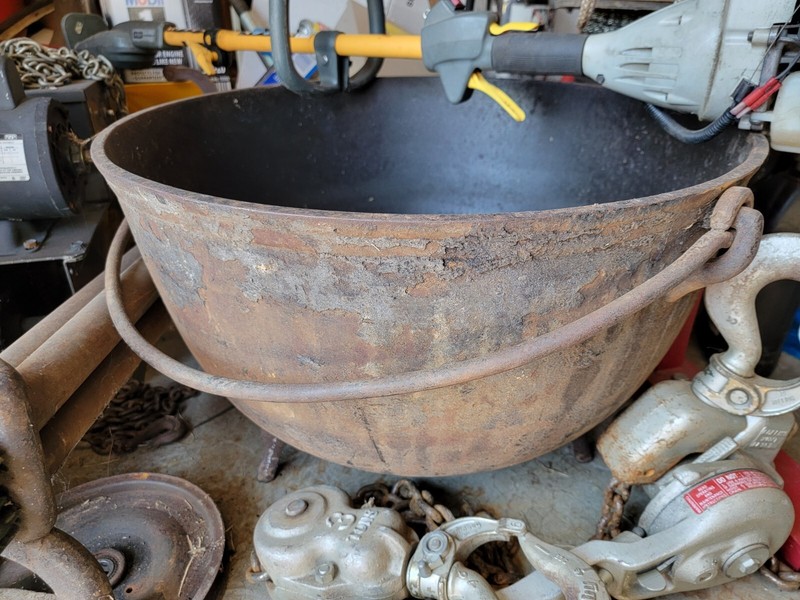 Large Cast Iron Caldron And Stove, Butcher Kettle, iron Pot,