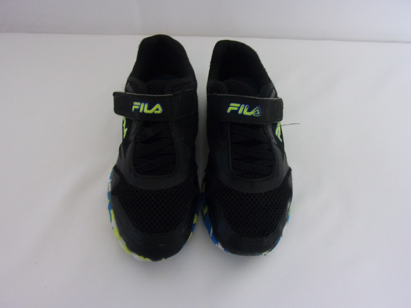 FILA Stick & Close Low Top Athletic Sneakers SIZE: 13Kids