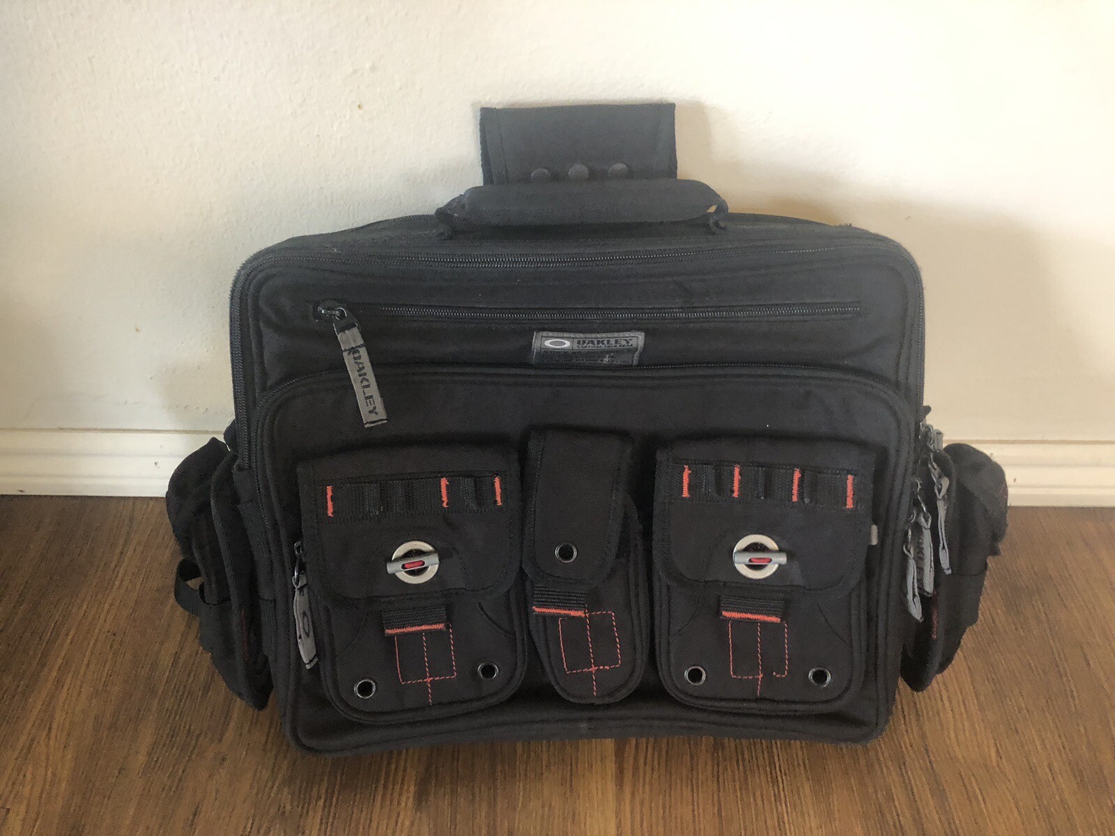 Laptop Bag 20-s1242 B Decent+cond. Backpack Straps