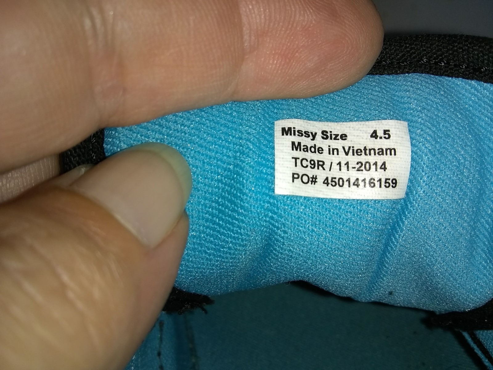 Black Off The Wall Skateboard Vans With White Soles & Laces ~ Size 4.5