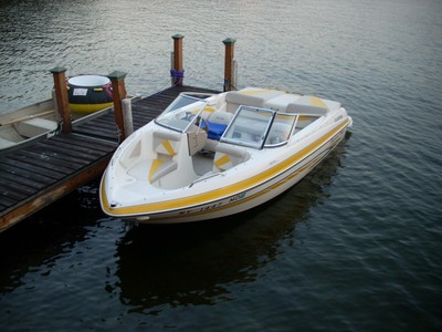 2007 Glastron GT185 Bow Rider
