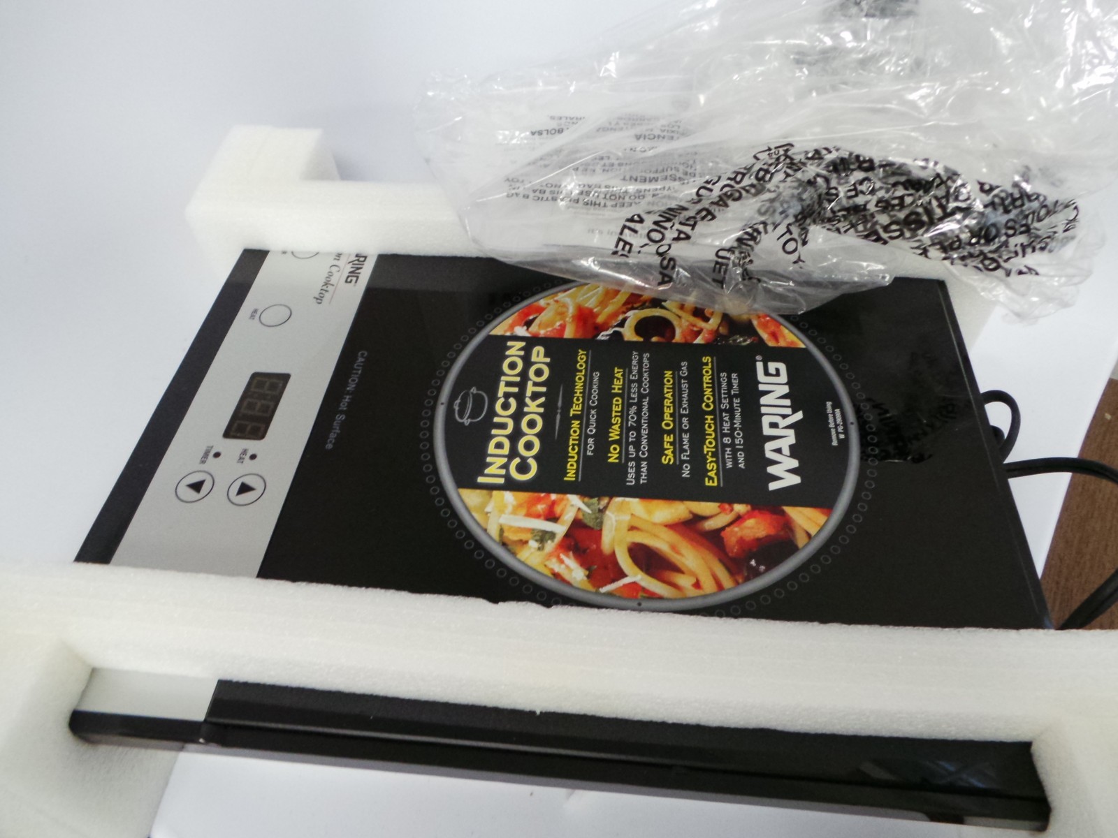 Waring Countertop Induction Cooktop Portable Single Burner Efficient Fast ICT200